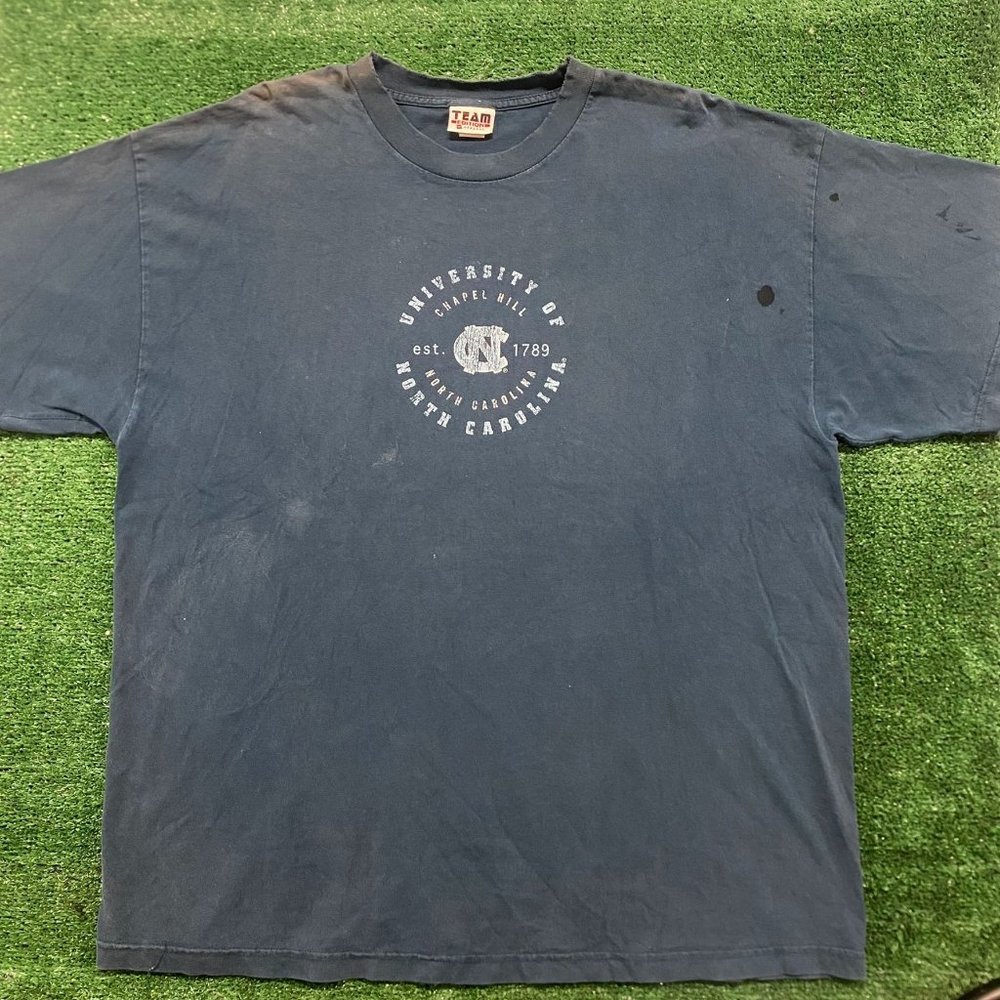 Vintage 90s UNC Chapel Hill Tar Heels T-Shirt Distressed Navy XL University Logo